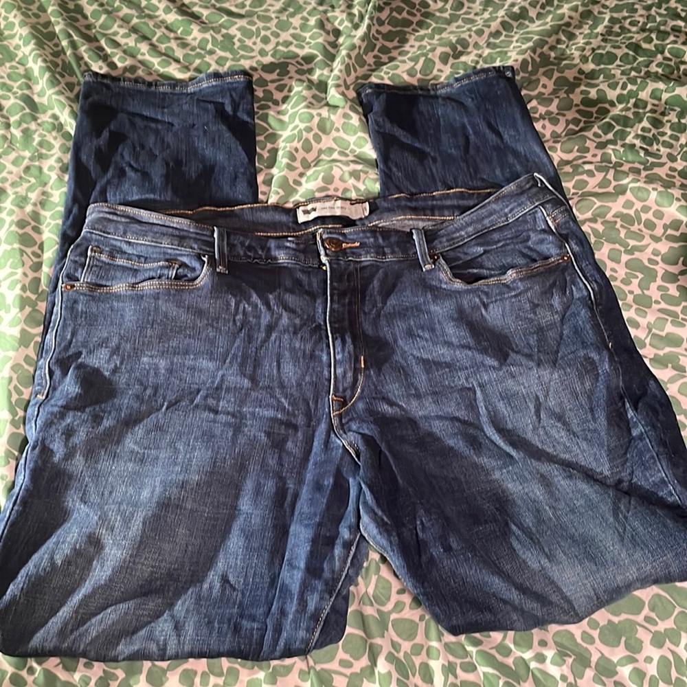 Levi’s Mid Rise Skinny Jeans - Picture 1 of 10